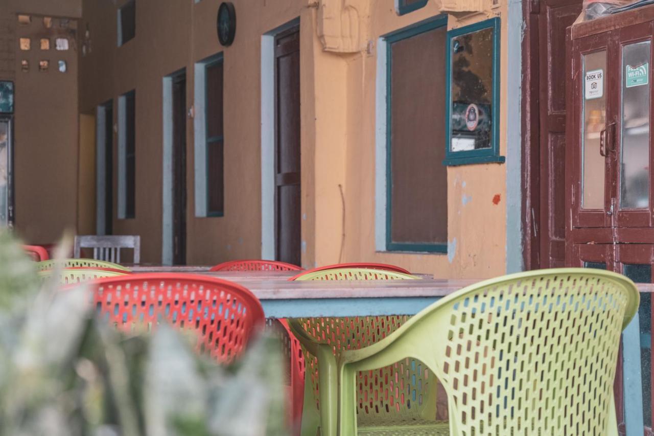 Vishnu Rest House バラナシ エクステリア 写真