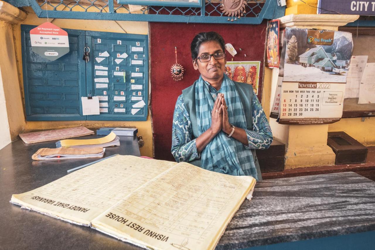 Vishnu Rest House バラナシ エクステリア 写真