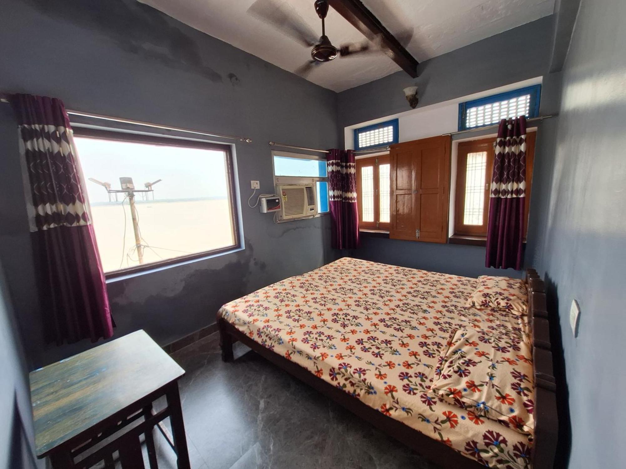 Vishnu Rest House バラナシ エクステリア 写真