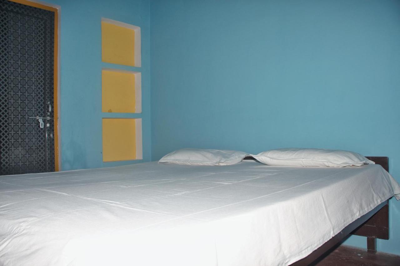 Vishnu Rest House バラナシ エクステリア 写真